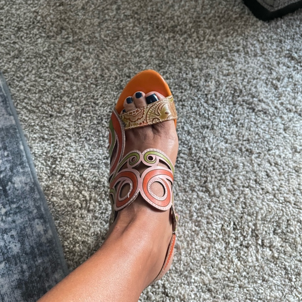 Women's Orange & Green Decorative Leather Heel Sandals sz 38 EUC - Picture 12 of 13